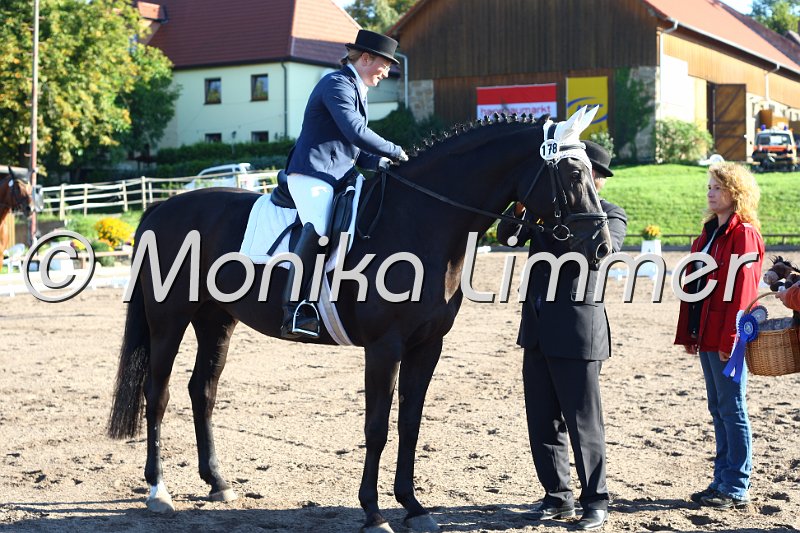 009L4328__Dressurreiter L.JPG